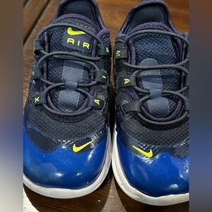 Shoes Baby Boy Nike Air Max Tennis gym shoes sneakers size 7 7C blue